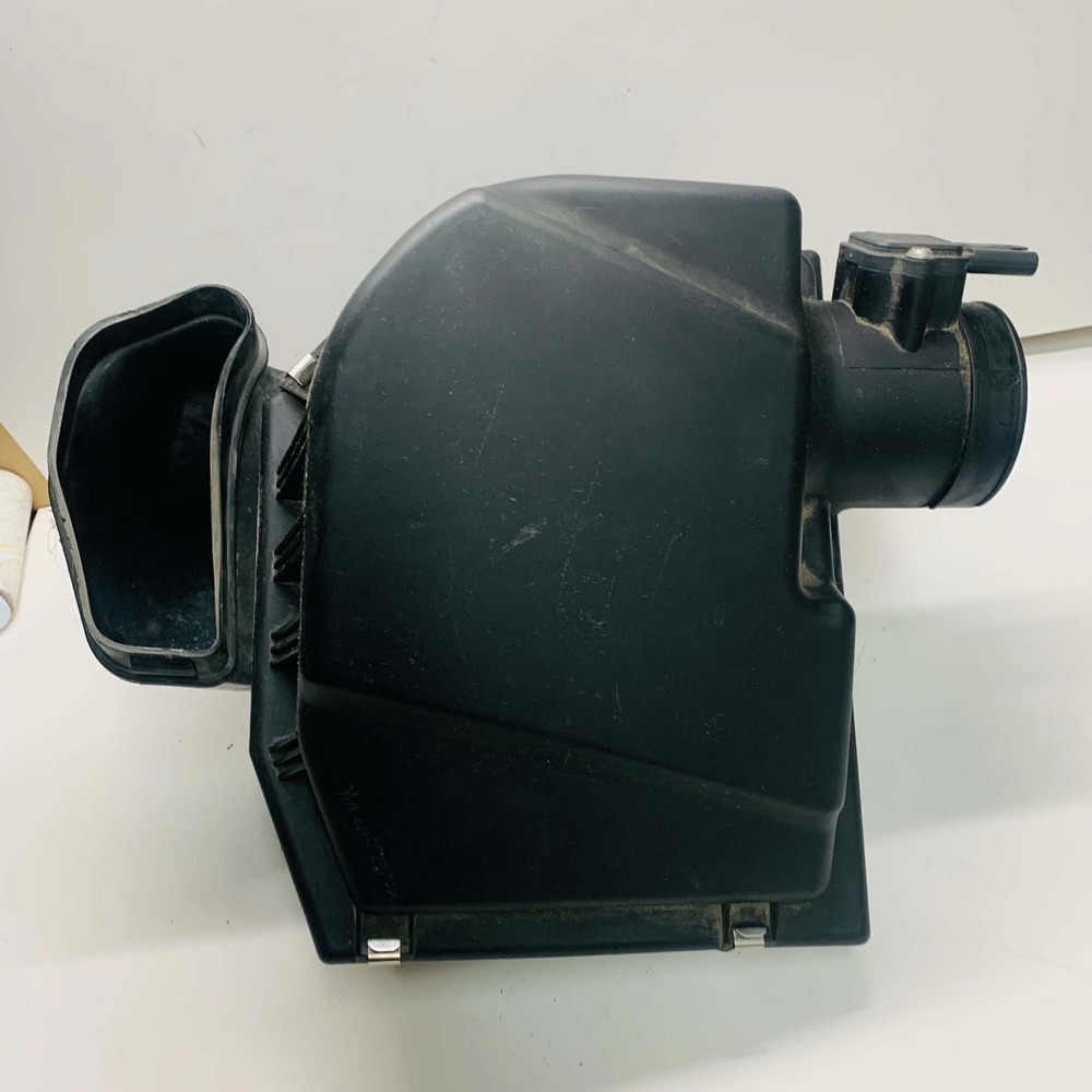 BMW E60 E61 530 E63 E64 630i N52 Engine Air Filter Airbox With Air flow meter